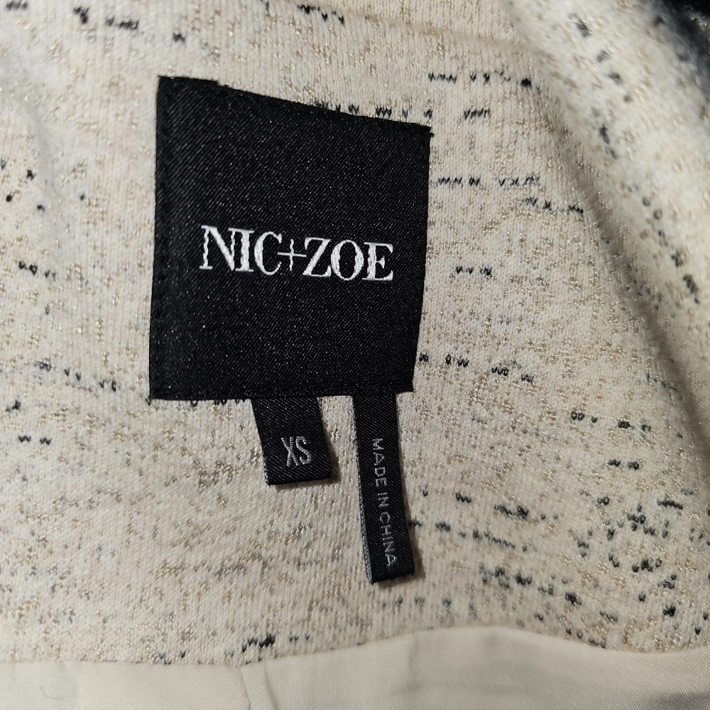 NIC+ZOE Elegant Cream Women's Coat with Black Accents, Size XS - Picture 6 of 11